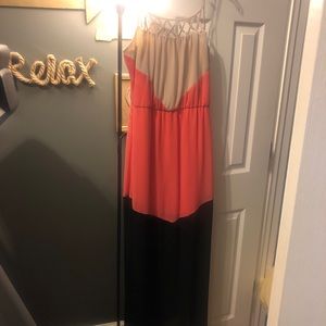 Tri colored maxi